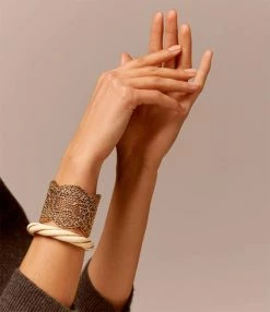 Aurélie Bidermann Manchette Dentelle PM Or Jaune -COLLIERS Shop abbrl look20200610 1