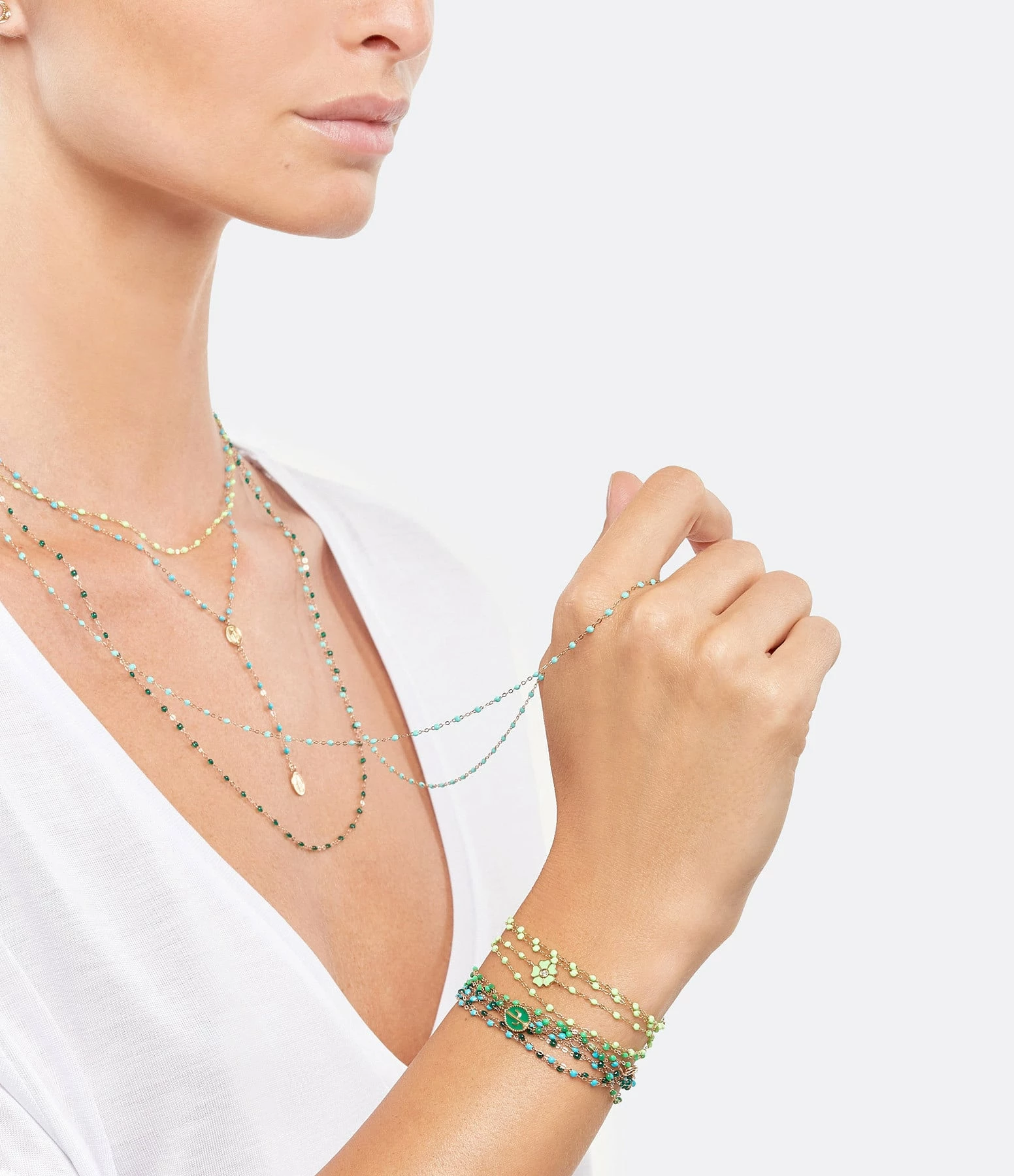 GIGI CLOZEAU Bracelet Cactus Perles Résine Vert Prairie Or Jaune 3 GIGI CLOZEAU Bracelet Cactus Perles Résine Vert Prairie Or Jaune – Image 3