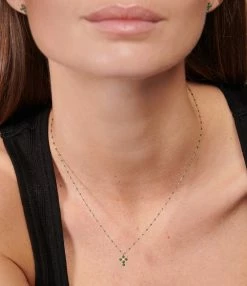 GIGI CLOZEAU Collier Mini Gigi Résine Croix Perlée Diamants Or Rose -COLLIERS Shop clozb look20221013 57 2