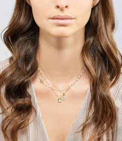 GIGI CLOZEAU Pendentif Médaille Madone Résine Or -COLLIERS Shop clozb look20221116 19