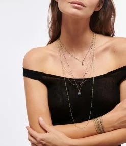 GIGI CLOZEAU Pendentif Croix Perlée Résine Diamants Or Jaune -COLLIERS Shop clozb look20221116 433 1