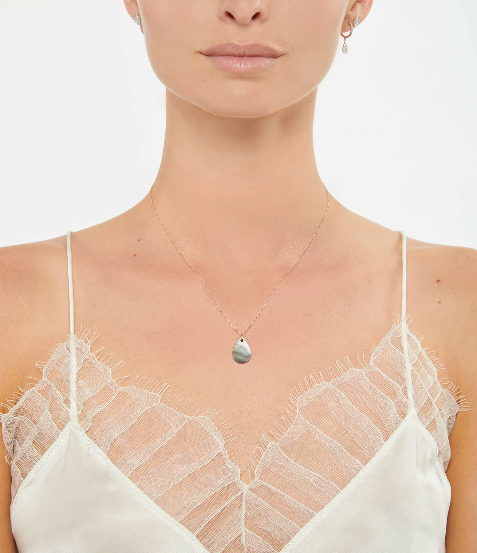 Ginette NY Collier Bliss Nacre Noire Or Rose 2 Ginette NY Collier Bliss Nacre Noire Or Rose – Image 2