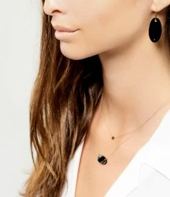 Ginette NY Collier Ellipses & Sequins Mini Or Rose Diamants Noirs 5 Ginette NY Collier Ellipses & Sequins Mini Or Rose Diamants Noirs -COLLIERS Shop ginbo look20190527 201