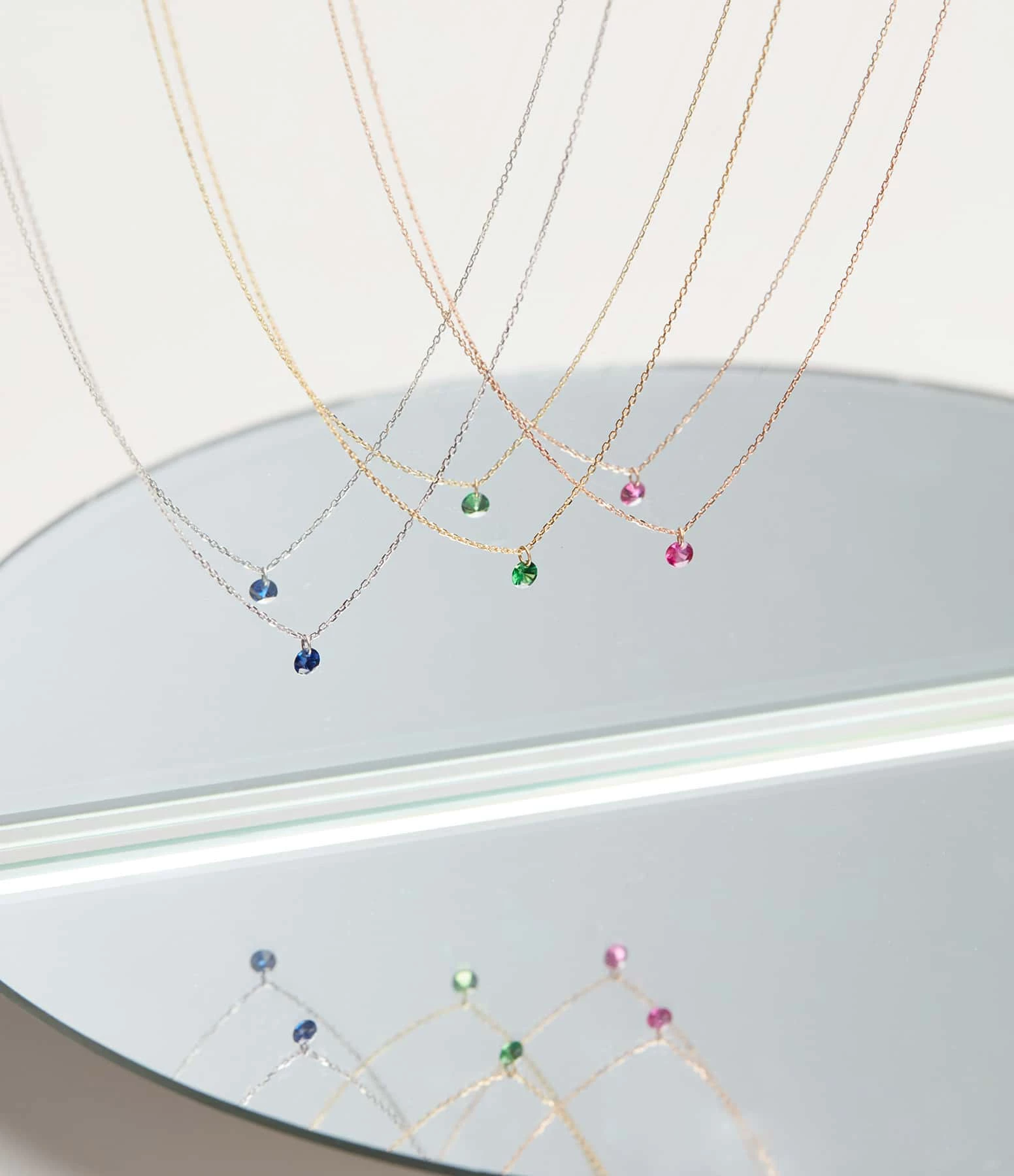 LA BRUNE & LA BLONDE Collier Mini Confetti Saphir Bleu Or Blanc 5 LA BRUNE & LA BLONDE Collier Mini Confetti Saphir Bleu Or Blanc – Image 5