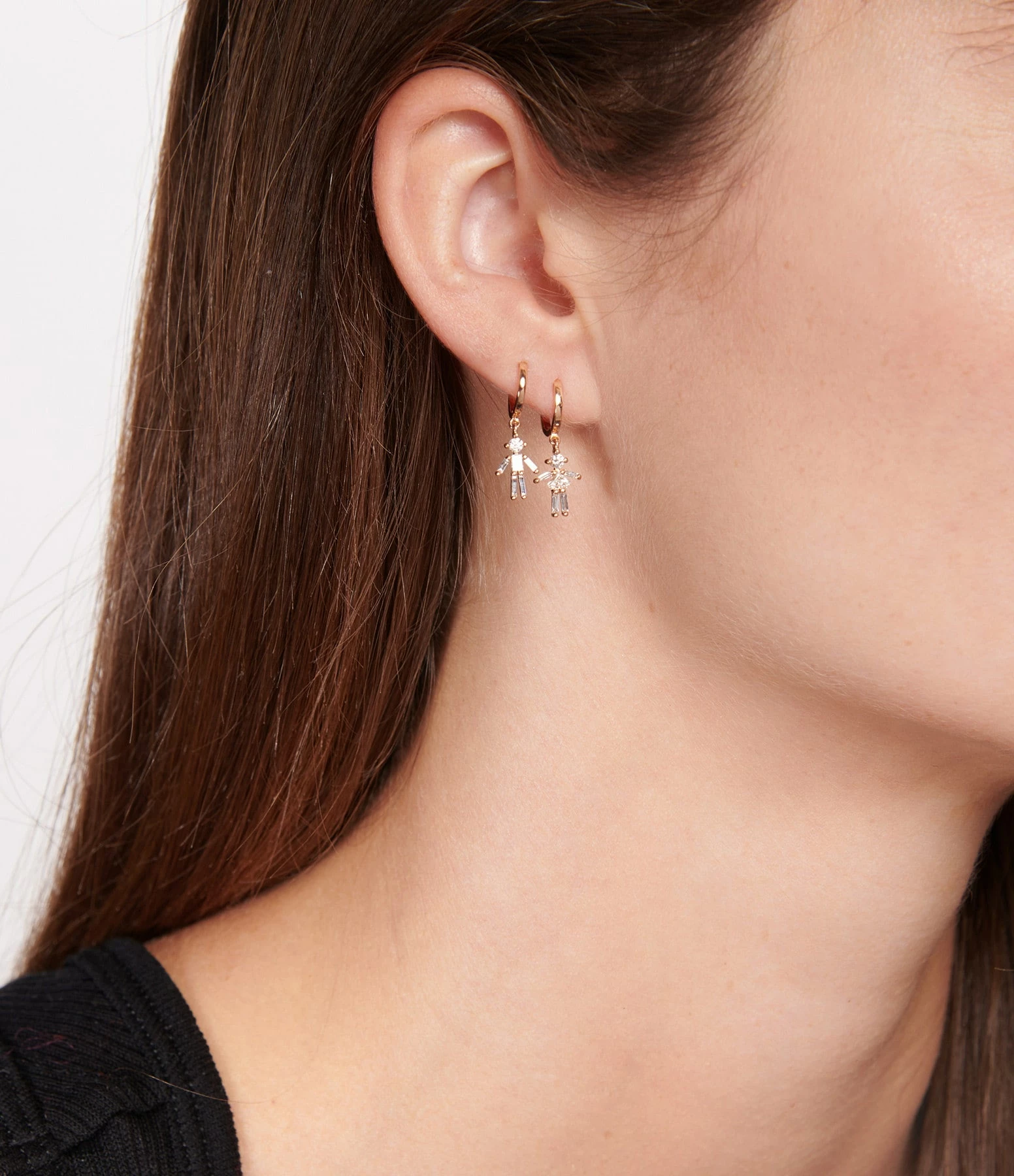 LITTLE ONES Mini Créole Emblématique Fille Or Rose Diamants (vendue à L'unité) 2 LITTLE ONES Mini Créole Emblématique Fille Or Rose Diamants (vendue à L'unité) – Image 2