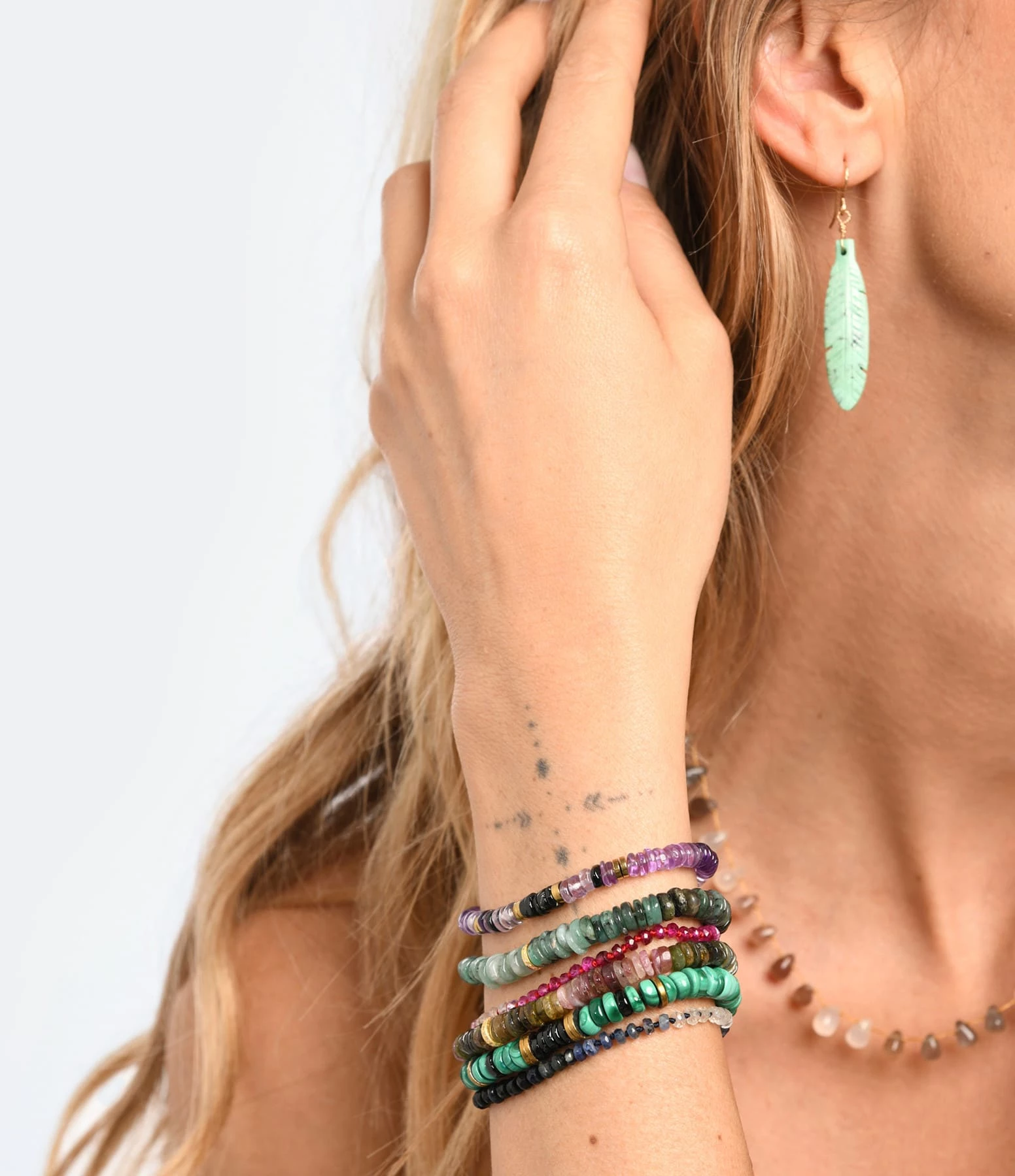 MON PRECIEUX GEM Boucle D'oreille Plume Turquoise (vendue à L'unité) 3 MON PRECIEUX GEM Boucle D'oreille Plume Turquoise (vendue à L'unité) – Image 3